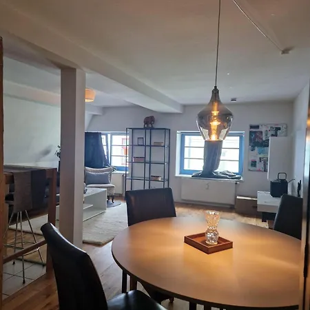 Charmante Im Herzen Von *